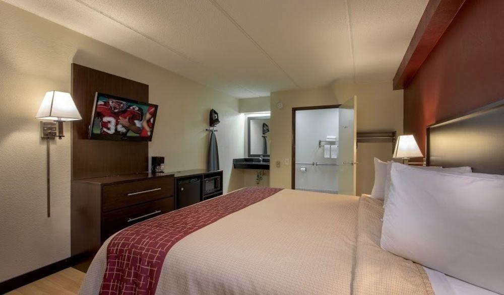 Red Roof Inn Columbia East - Ft Jackson Exterior foto